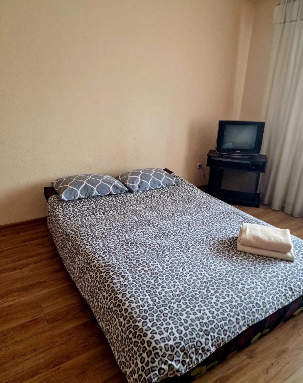 On Kravchuka, 11b Apartment